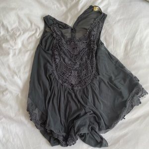 Altar’d state lace front tank top